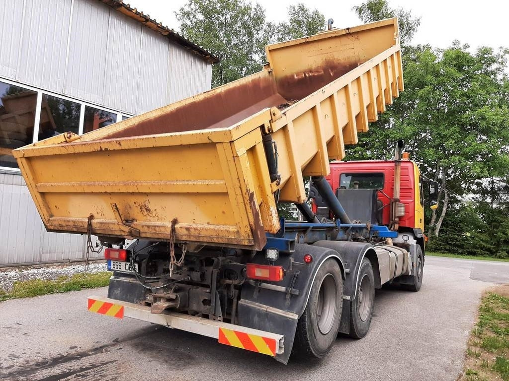 Locação de Volvo FM12 460 6X2 JOAB 338kW  Volvo FM12 460 6X2 JOAB 338kW: foto 17