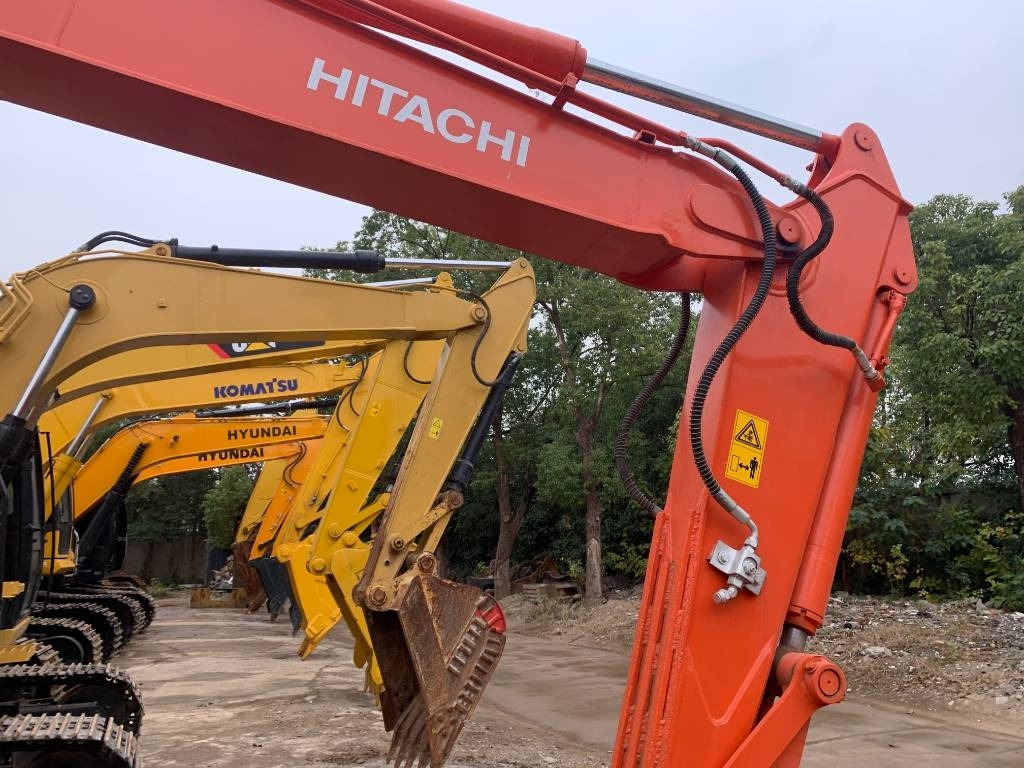 Locação de Hitachi Zaxis 70  Hitachi Zaxis 70: foto 7