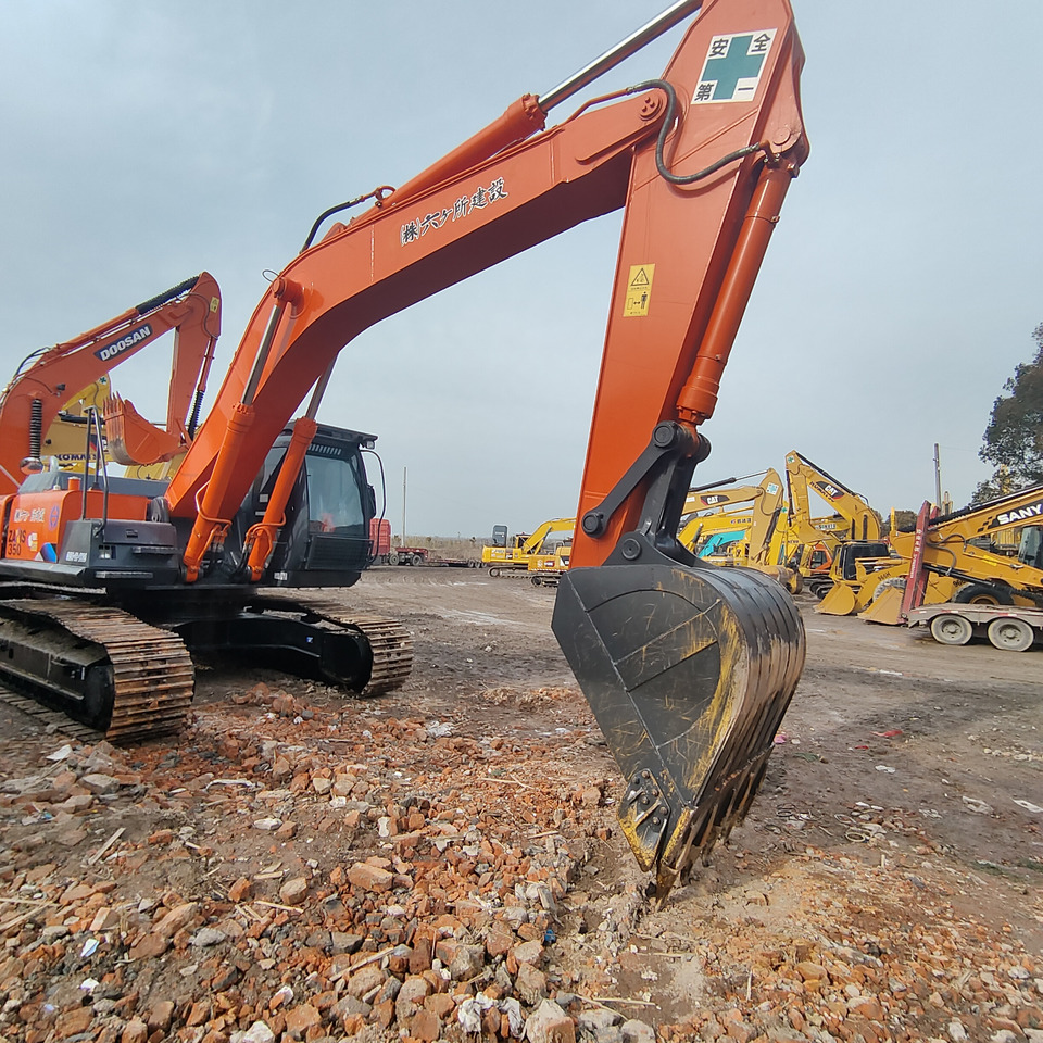 Locação de HITACHI ZX350 HITACHI ZX350: foto 11