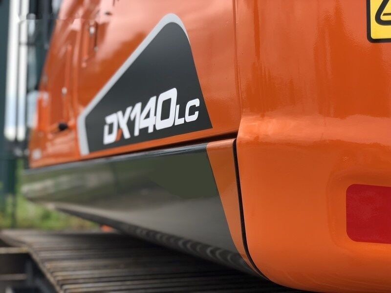 Escavadora de rastos Doosan DX 140LC-5: foto 11