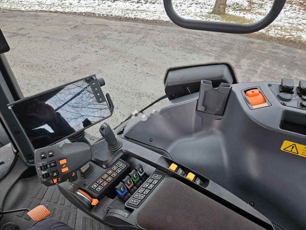 Trator nuevo Valtra T255 V 2A1 Versu: foto 12