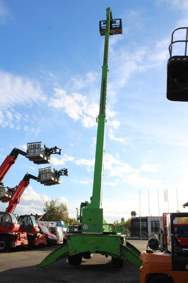 Empilhador telescópico Merlo Roto 45.21 - 21 m basket winch telehandler dieci: foto 14