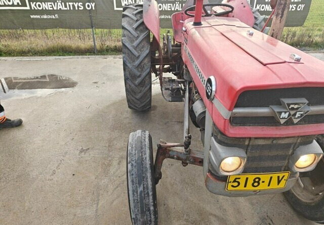 Trator Massey Ferguson 135 traktori - VIDEO: foto 8