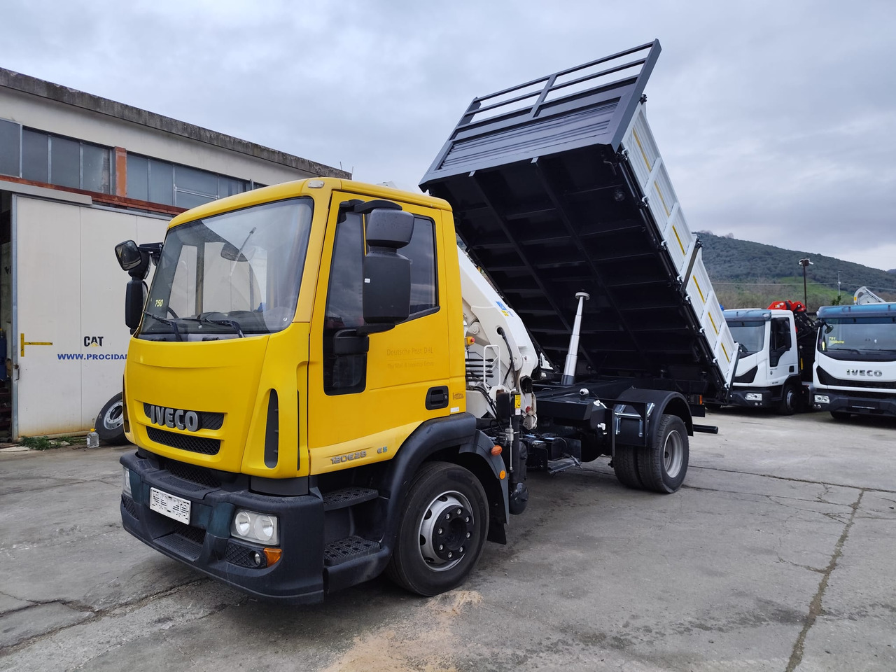 Caminhão grua IVECO EUROCARGO 120E28P: foto 18