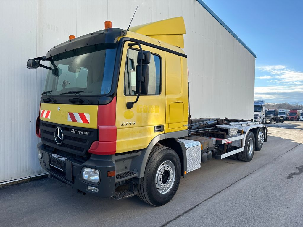 Locação de Mercedes-Benz Actros 2744 EEV 3 Pedale Retarder 20T Hacken  Mercedes-Benz Actros 2744 EEV 3 Pedale Retarder 20T Hacken: foto 6