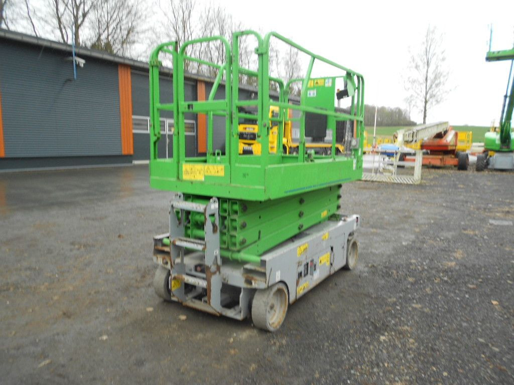 Plataforma de Tijera/ Plataforma de tesoura Genie GS 2646, Scherenarbeitsbühne Genie 9,9 m: foto 20