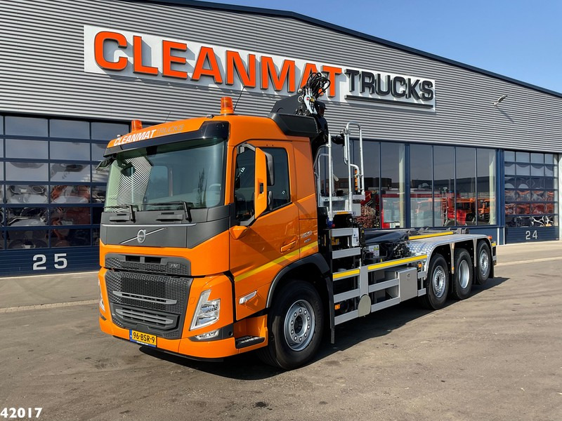 Caminhão polibenne, Caminhão grua Volvo FM 420 8x2 HMF 28 Tonmeter laadkraan: foto 6