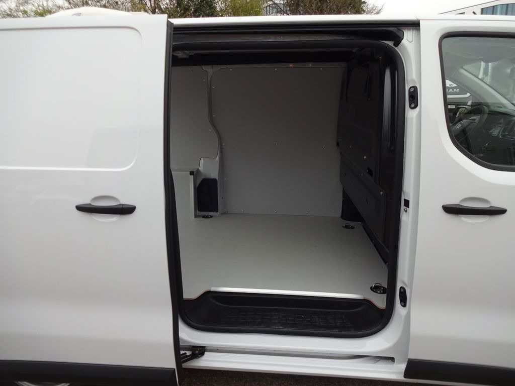 Furgão compacto Opel Vivaro Kasten, Klima, PDC,Kamera, L1H1, 50 in stock: foto 10