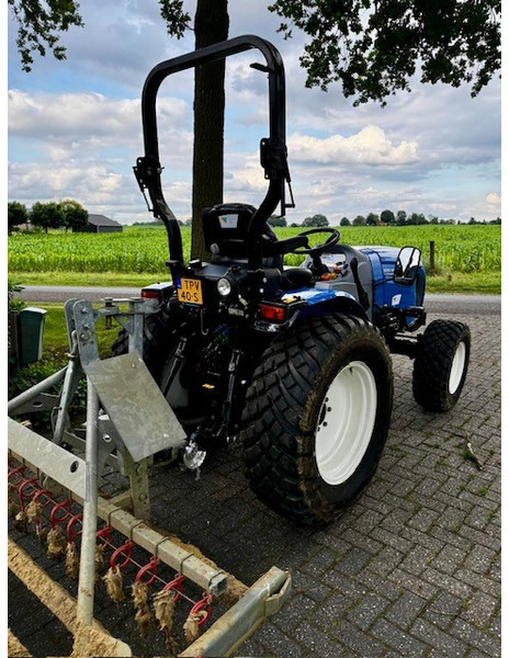 Trator New Holland Boomer Boomer 55 hydro: foto 6