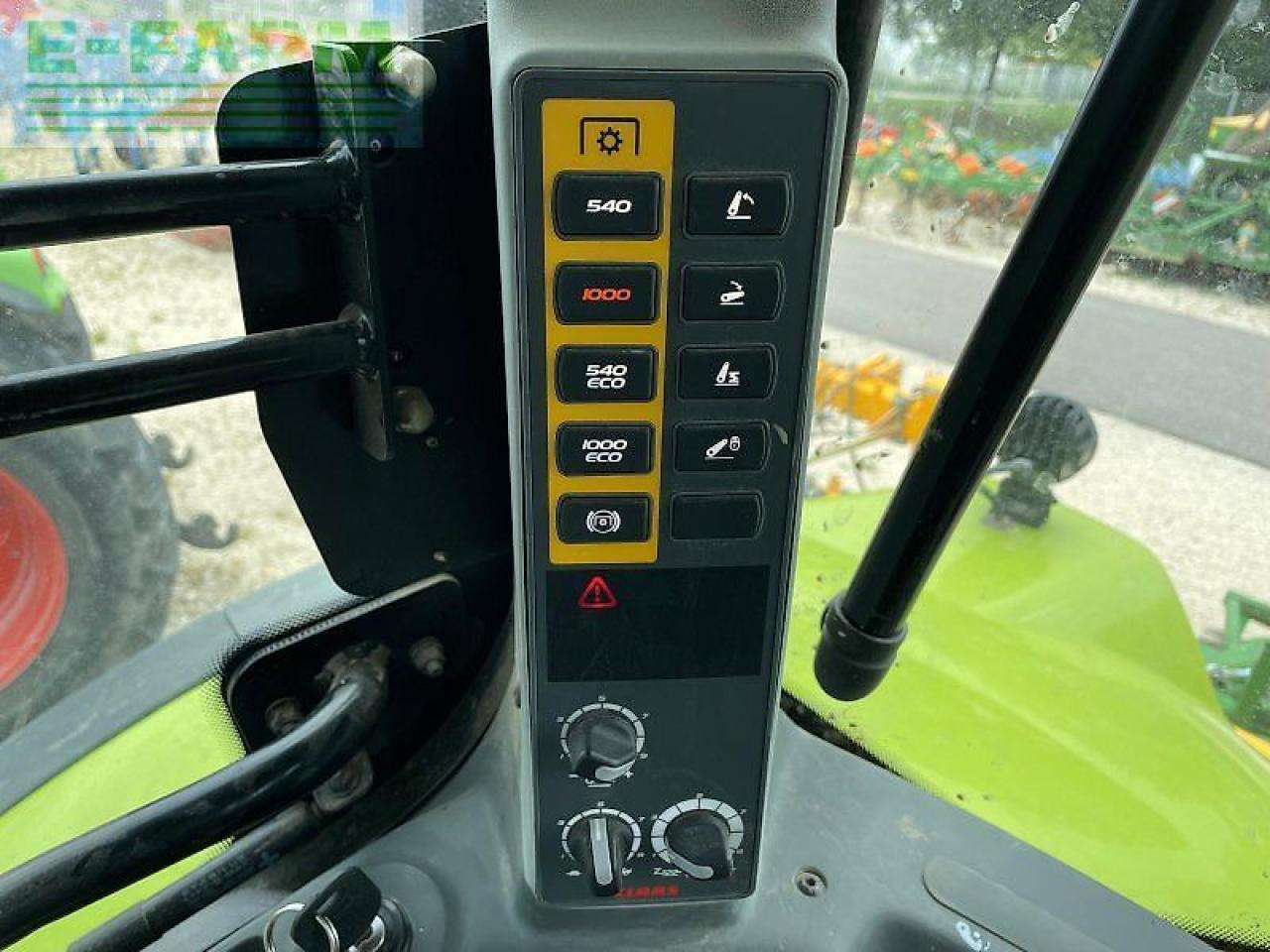 Trator CLAAS arion 660 cmatic cebis CMATIC CEBIS: foto 13