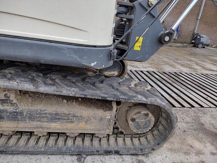 Escavadora de rastos Terex Schaeff TC 125: foto 6