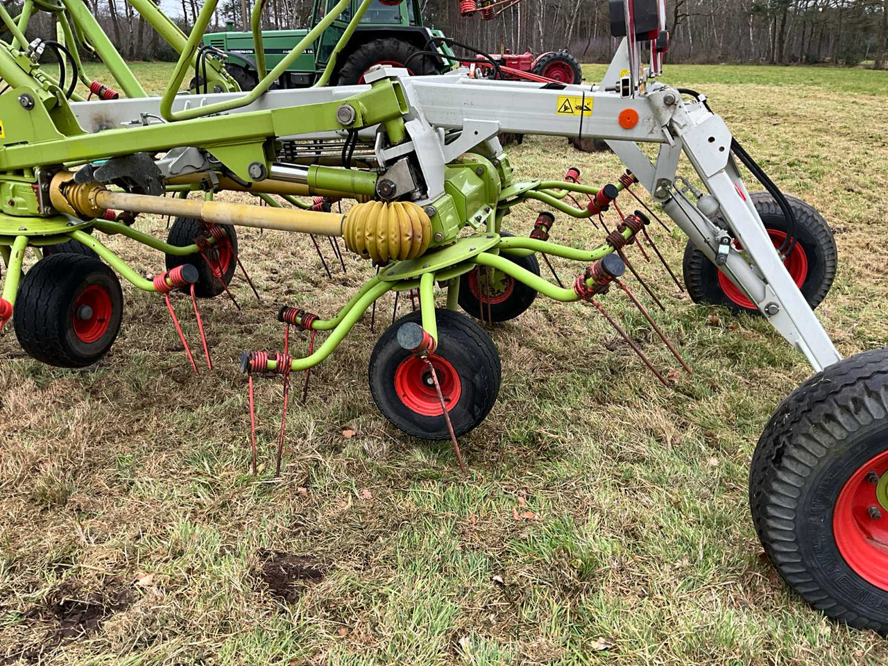 Máquina para produção de feno Claas VOLTO 1320 T: foto 6