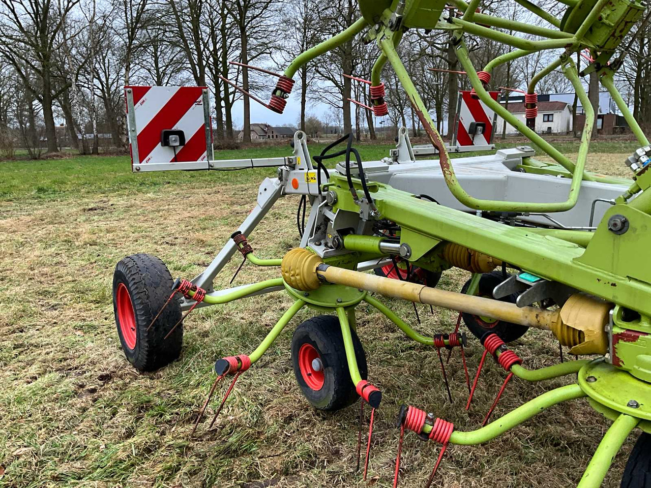 Máquina para produção de feno Claas VOLTO 1320 T: foto 20