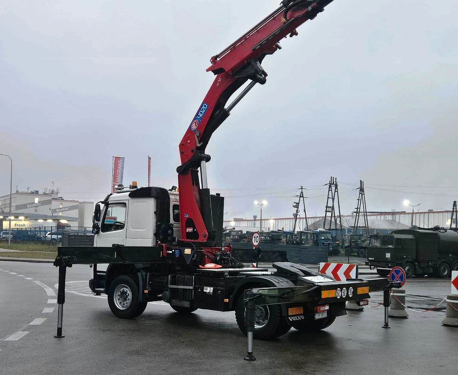 Locação de Volvo FMX 460 4x2 HMF 4020 FLY JIB FJ 1000  KRAN Cran  Volvo FMX 460 4x2 HMF 4020 FLY JIB FJ 1000  KRAN Cran: foto 10