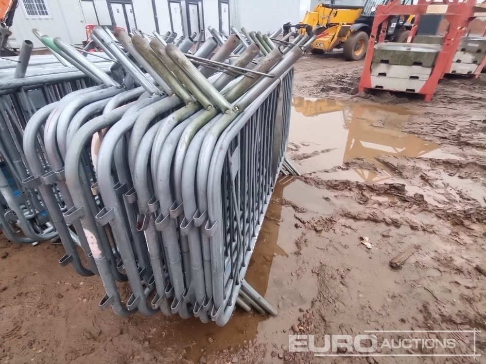 Equipamento de construção Bundle of Metal Safety Barriers (2 of): foto 7