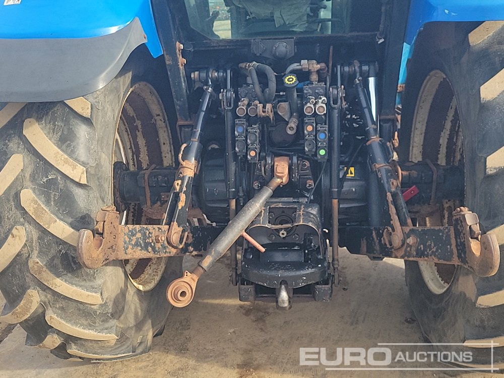 Trator New Holland TS110: foto 23