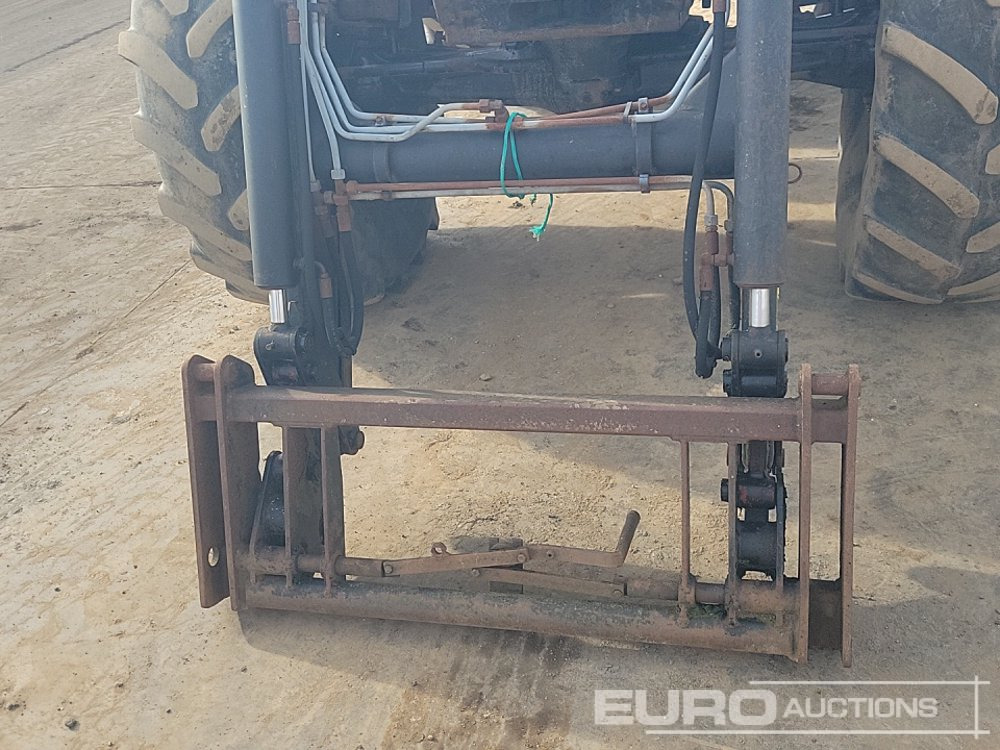 Trator New Holland TS110: foto 15