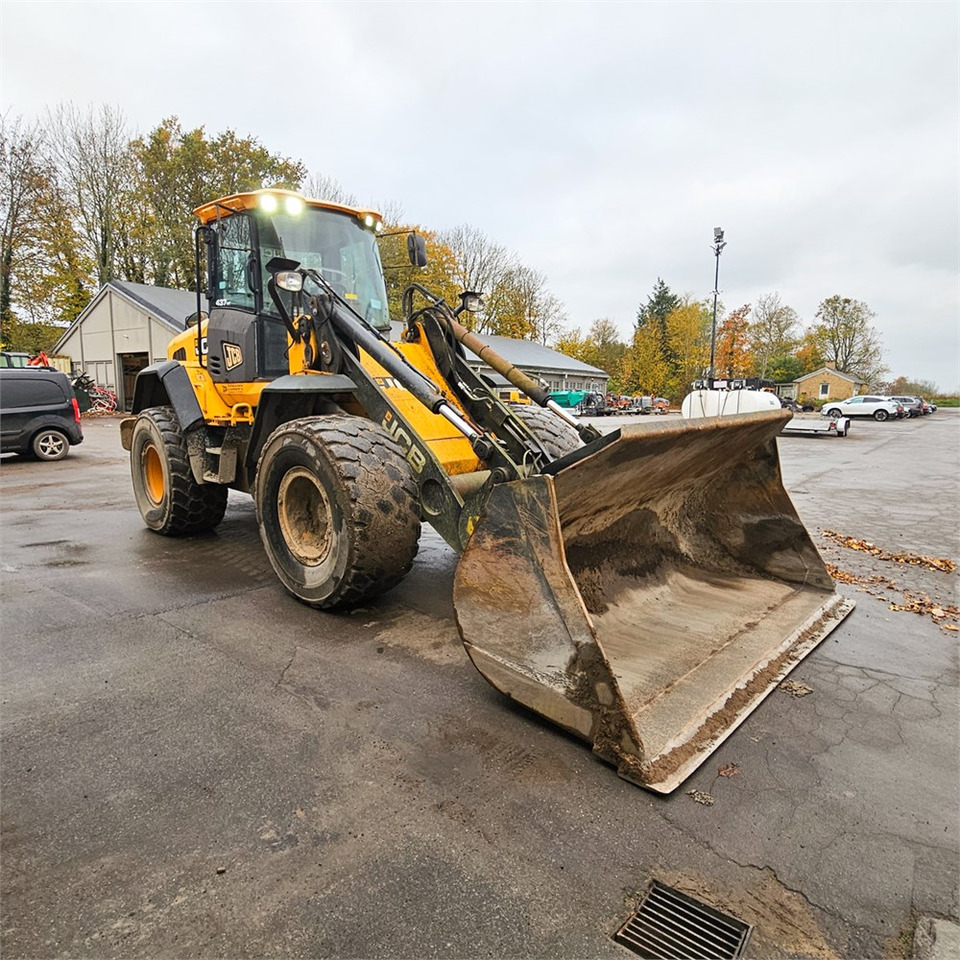 Carregadeira de rodas JCB 437HT T4: foto 9