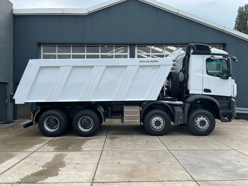 Caminhão basculante nuevo Mercedes-Benz Arocs 4140 K 8x4 Meiller tipper (15 units): foto 6